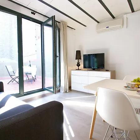 Apartment Borne Down Town *